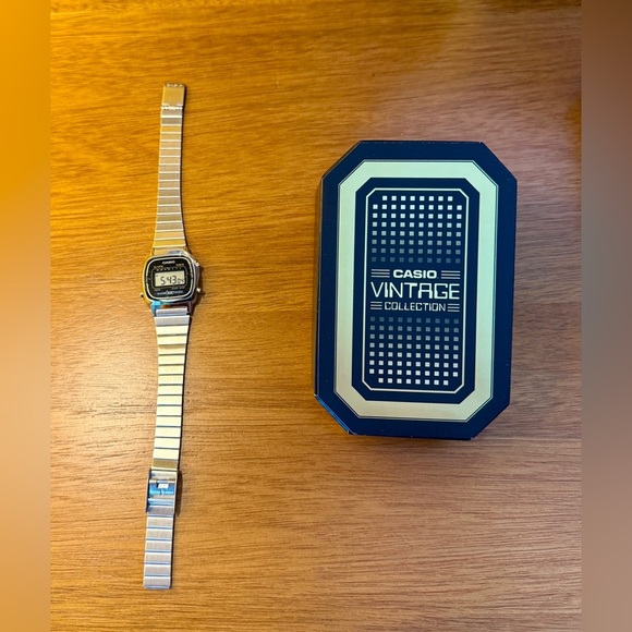 Casio Vintage Collection Silver Watch LA670W-1LT - Picture 2 of 5